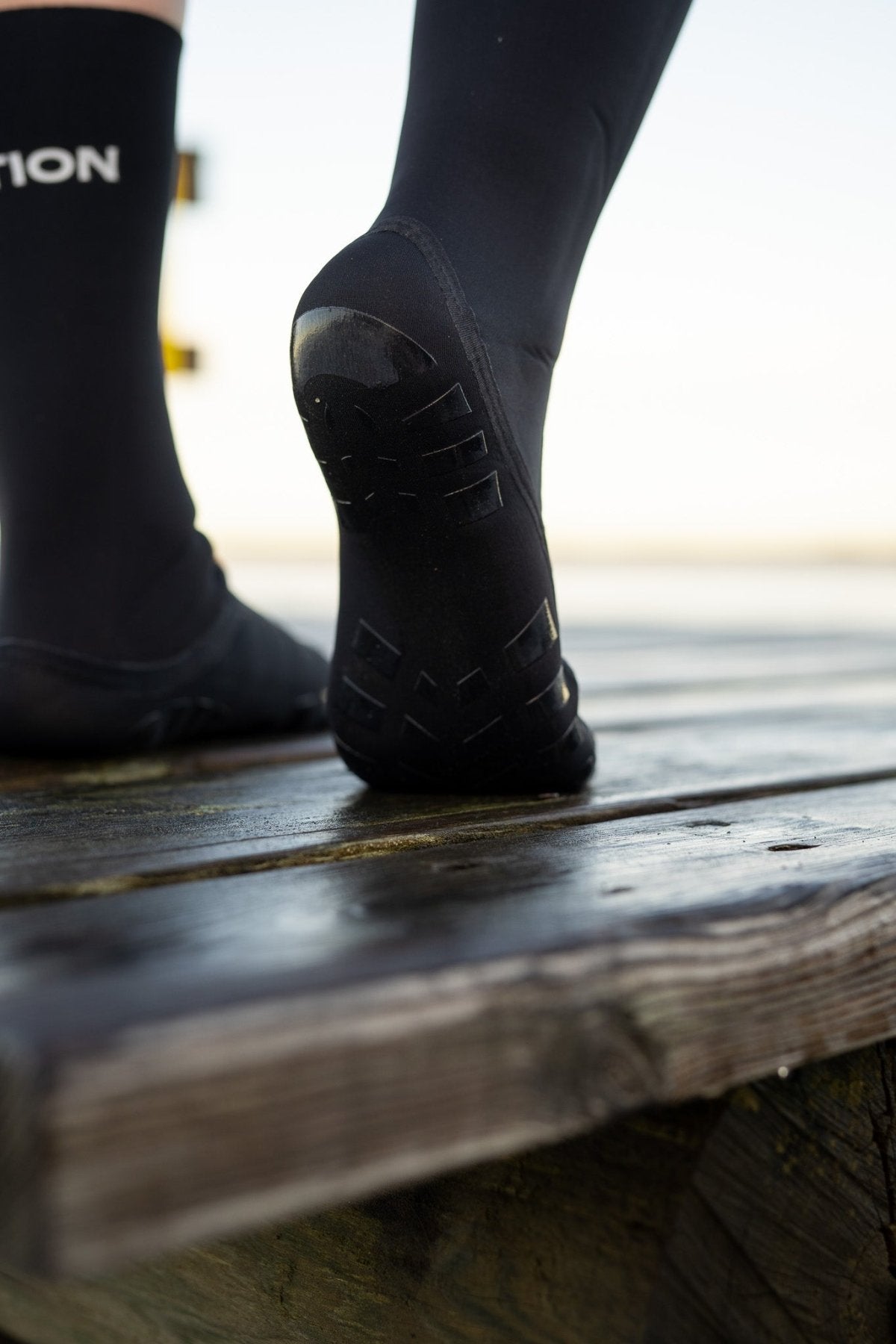 Aqua Socks 2.5 mm neopreeninen uintisukkaAquaction