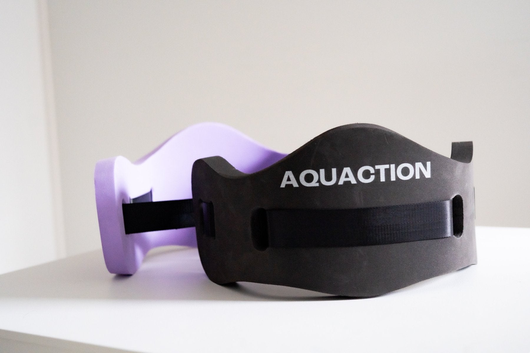 Aqua vesijuoksuvyö, mustaAquaction