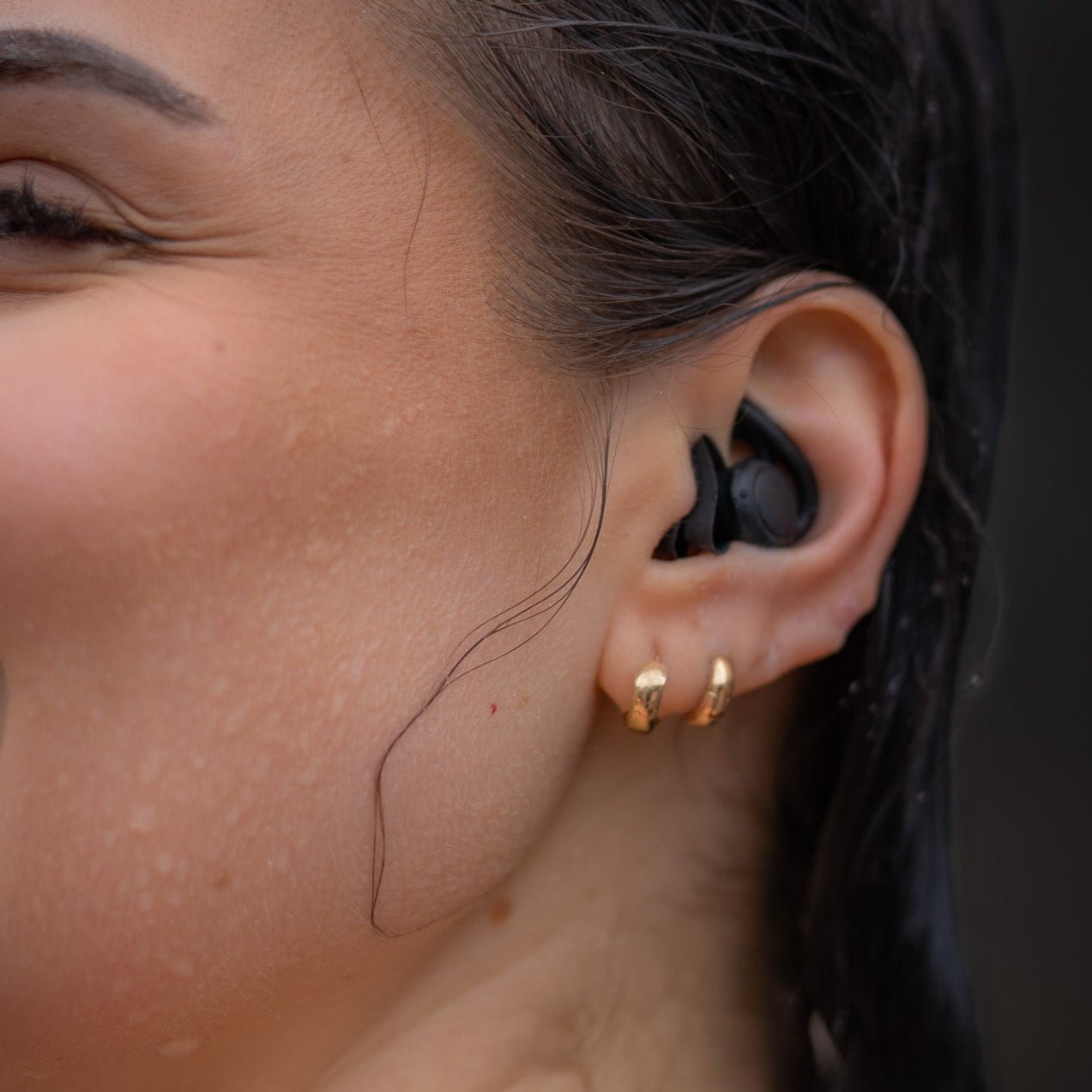 Essentials - uintipaketti – nenäklipsu & korvatulpat, uimalasikotelo ja silikoninen uimalakki -