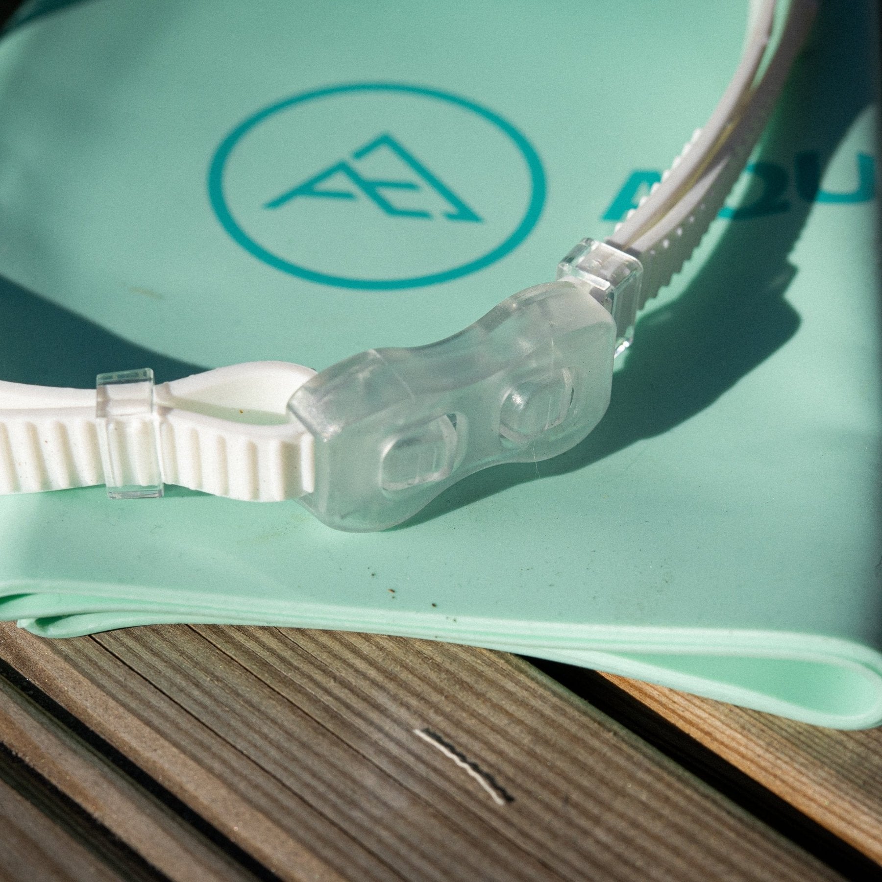 Lasten uimalasipaketti - sisältää pinkki - violetit Aquakids uimalasit sekä uimalakin kaupan päälle - Aquaction