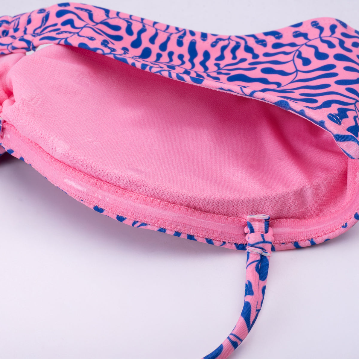 Samae naisten bikiniyläosa, korallikuosi