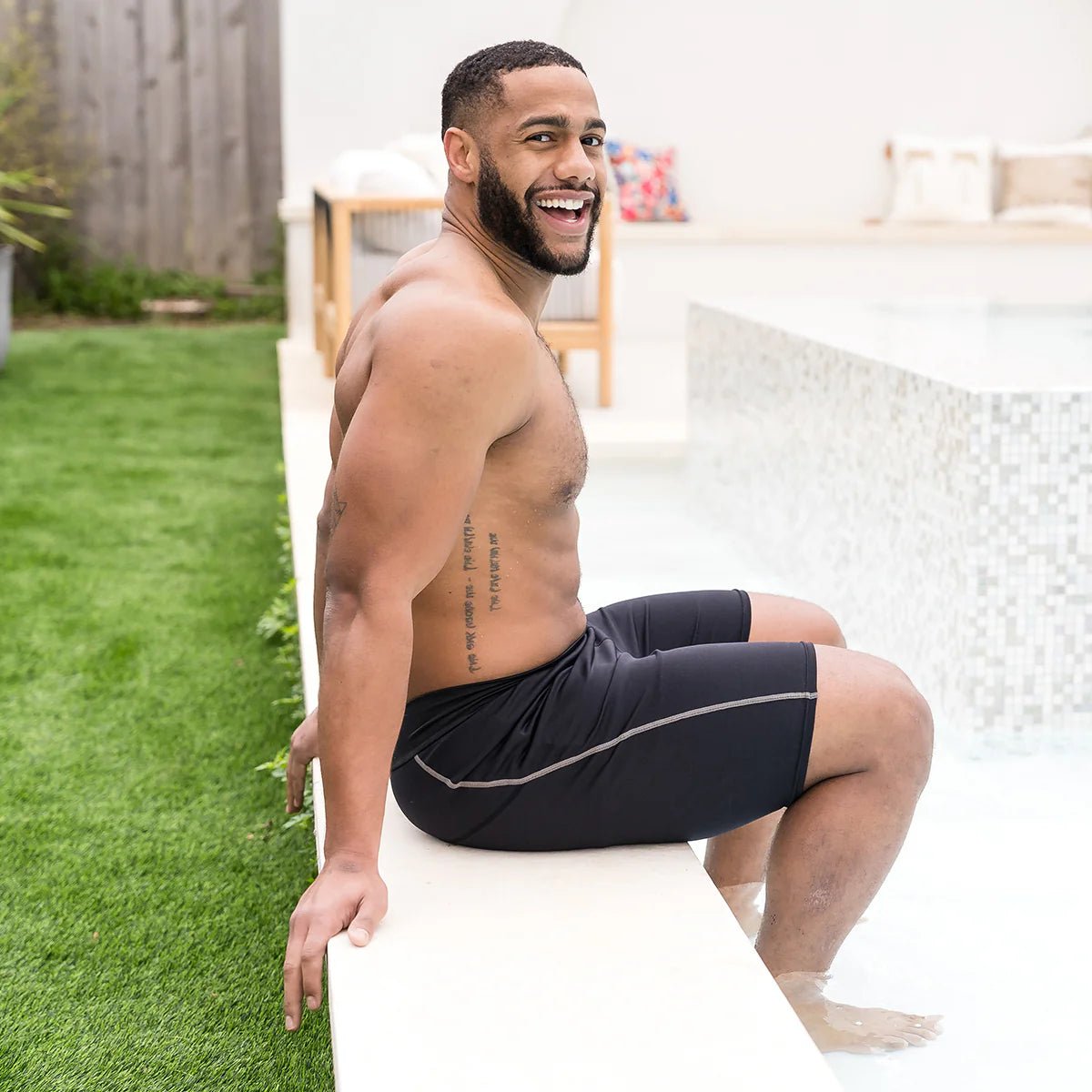 Adult Jammer Shorts miesten uimahousut inkontinessisuojalla, mustaSplashy