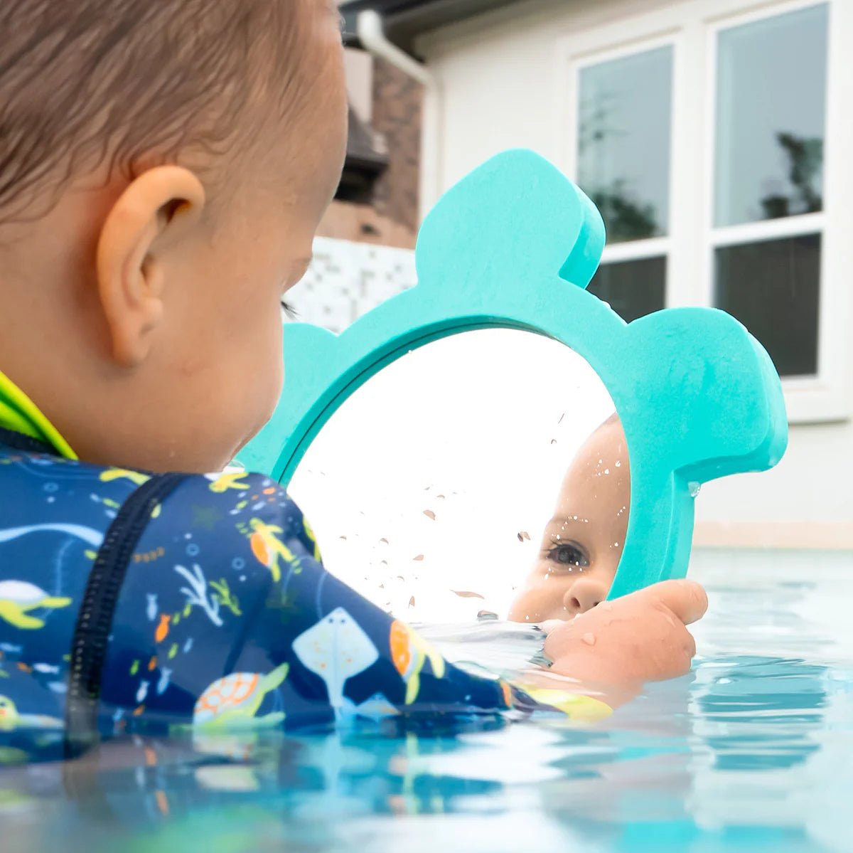 Bath & Pool kelluva peili, TurtleSplash About