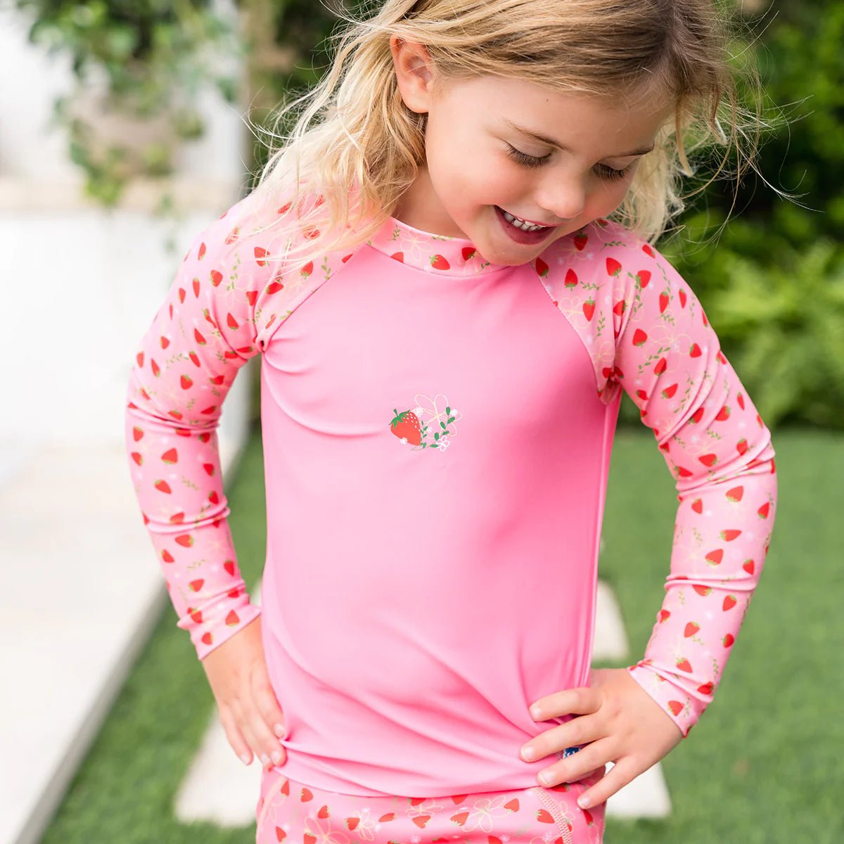 Rash Top UV - paita, Strawberry FieldSplash About