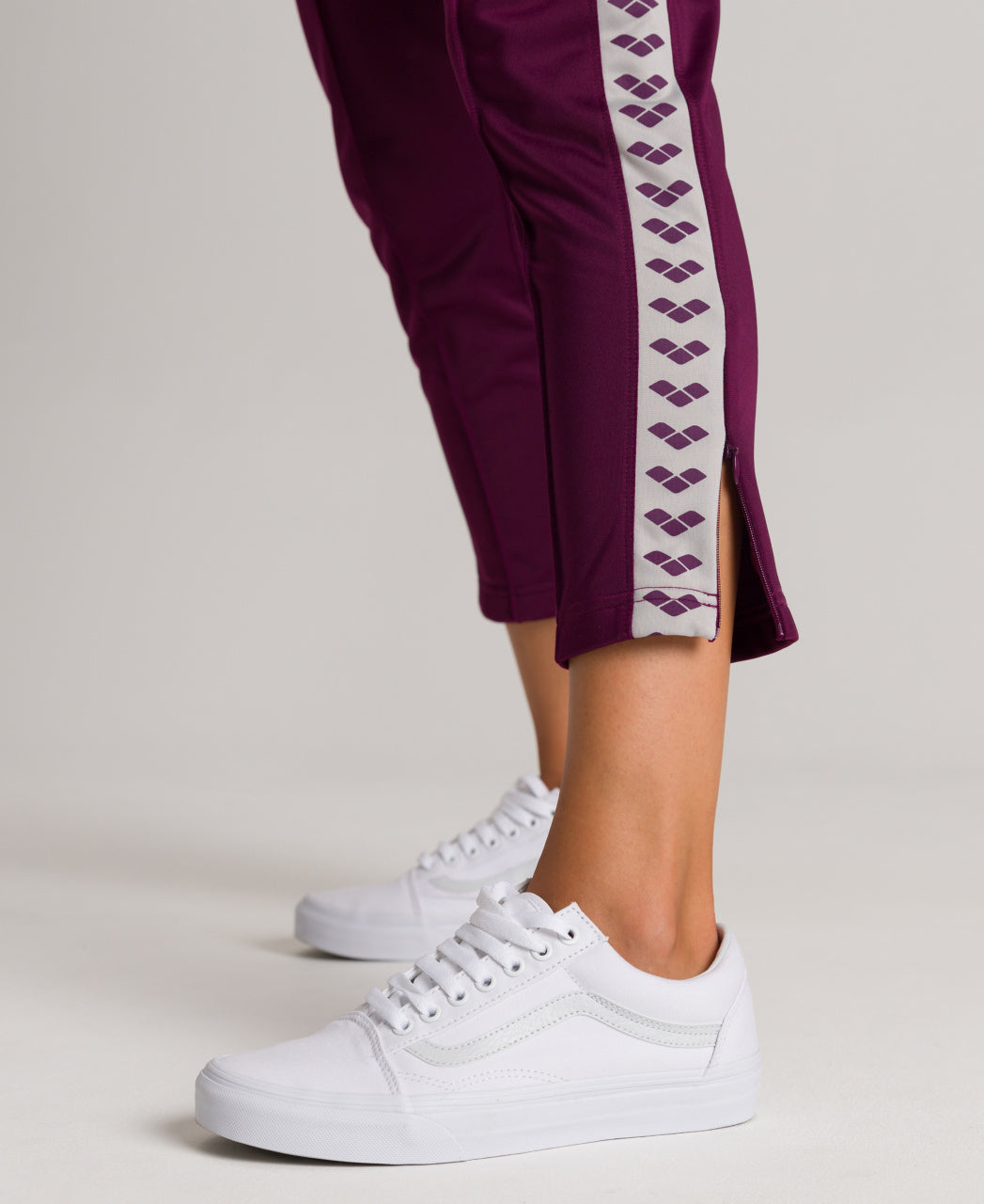Retro women's 7/8 trousers, dark red