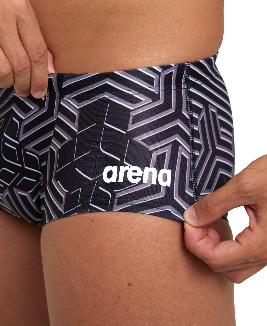 Kikko Pro Swim Low Waist Short miesten uimahousut, mustaArena