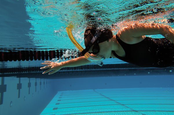 Original Swimmer's Snorkel Jr keskisnorkkeli nuorilleFinis